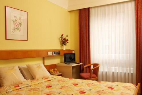 Hotel Zurich Luxembourg Bilik gambar